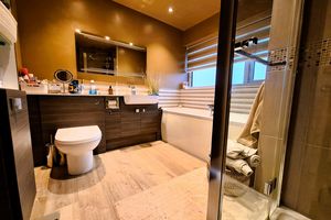 Bathroom - click for photo gallery